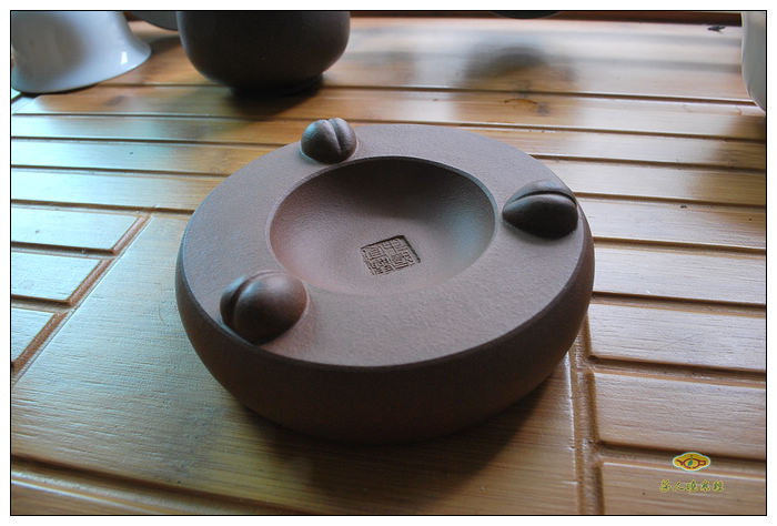 yi-(2)